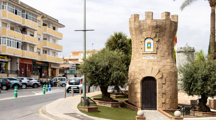 La oficina de atención ciudadana del Defensor del Pueblo Andaluz estuvo en el Valle del Guadalhorce, en Alhaurín de la Torre
