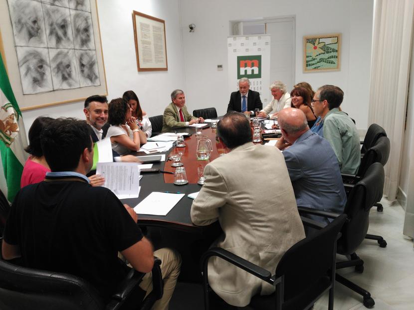 El Defensor del Pueblo se reúne con los Defensores de las universidades públicas andaluzas El Defensor del Pueblo se reúne con los Defensores de las universidades públicas andaluzas