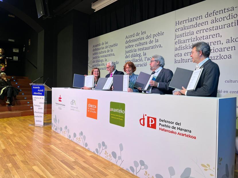 Acuerdo de las Defensorías del Pueblo sobre la cultura de paz y la justicia restaurativa Acuerdo de las Defensorías del Pueblo sobre la cultura de paz y la justicia restaurativa