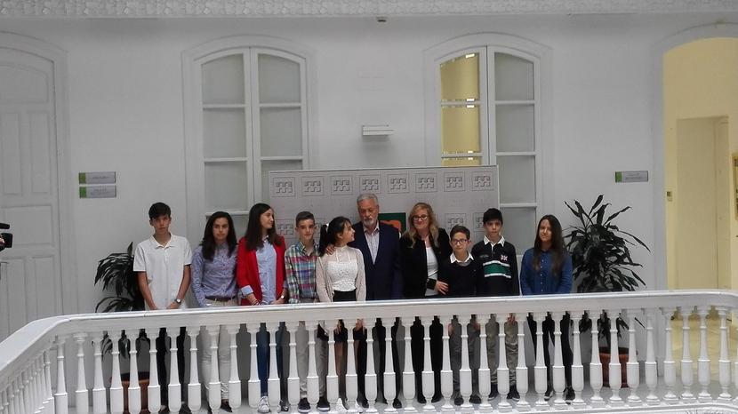 El Defensor del Menor de Andalucía constituye este sábado su nuevo consejo de participación de niños y niñas El Defensor del Menor de Andalucía constituye este sábado su nuevo consejo de participación de niños y niñas